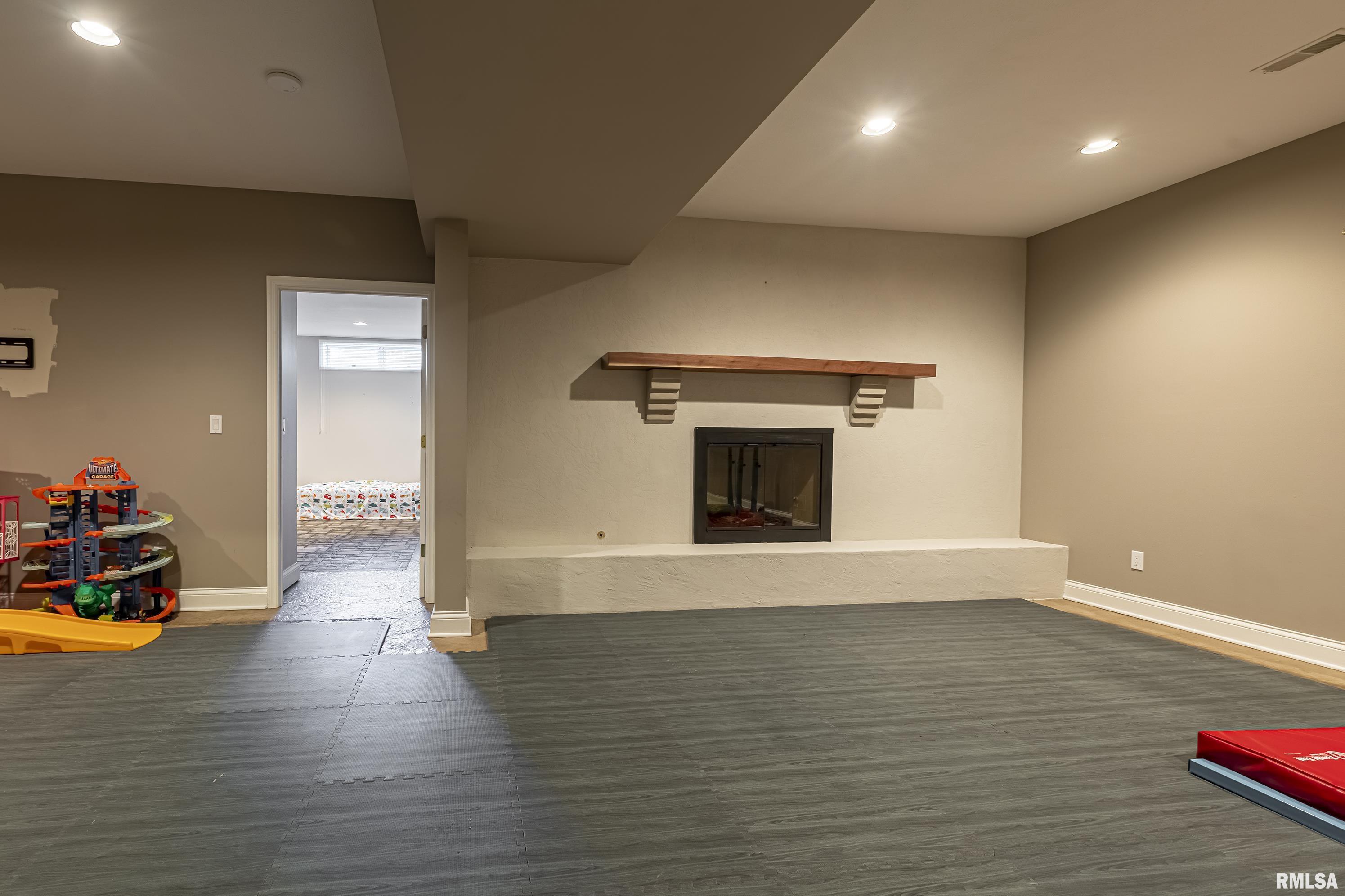 1933 Boskydell Road Carbondale, IL 62902 - Photo 47 of 57