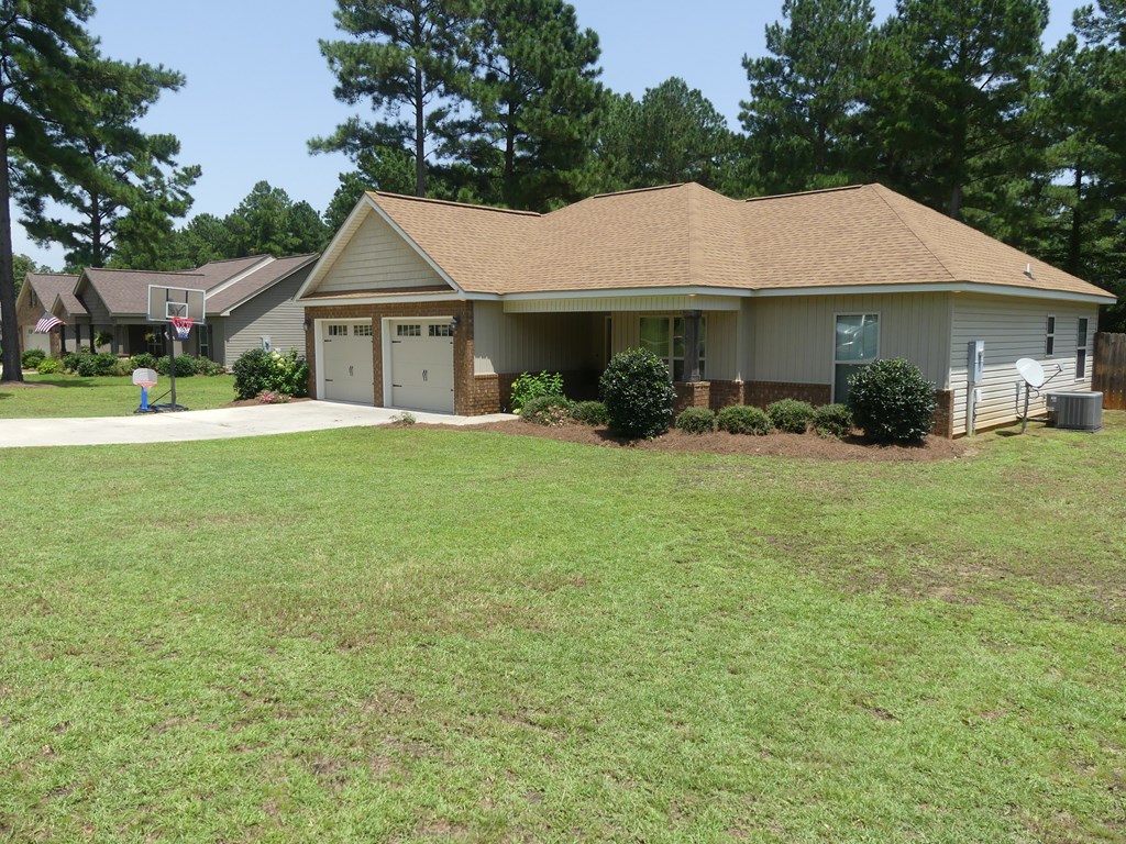 256 North Shiloh Road Hartford, AL 36344 - Photo 5 of 51 Gallery Image 5