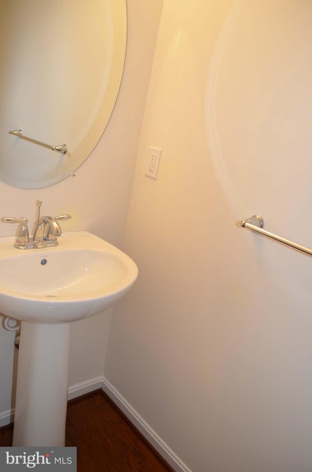 7933 Silver Oak Road Hanover, MD 21076 - Photo 11 of 30 Bath