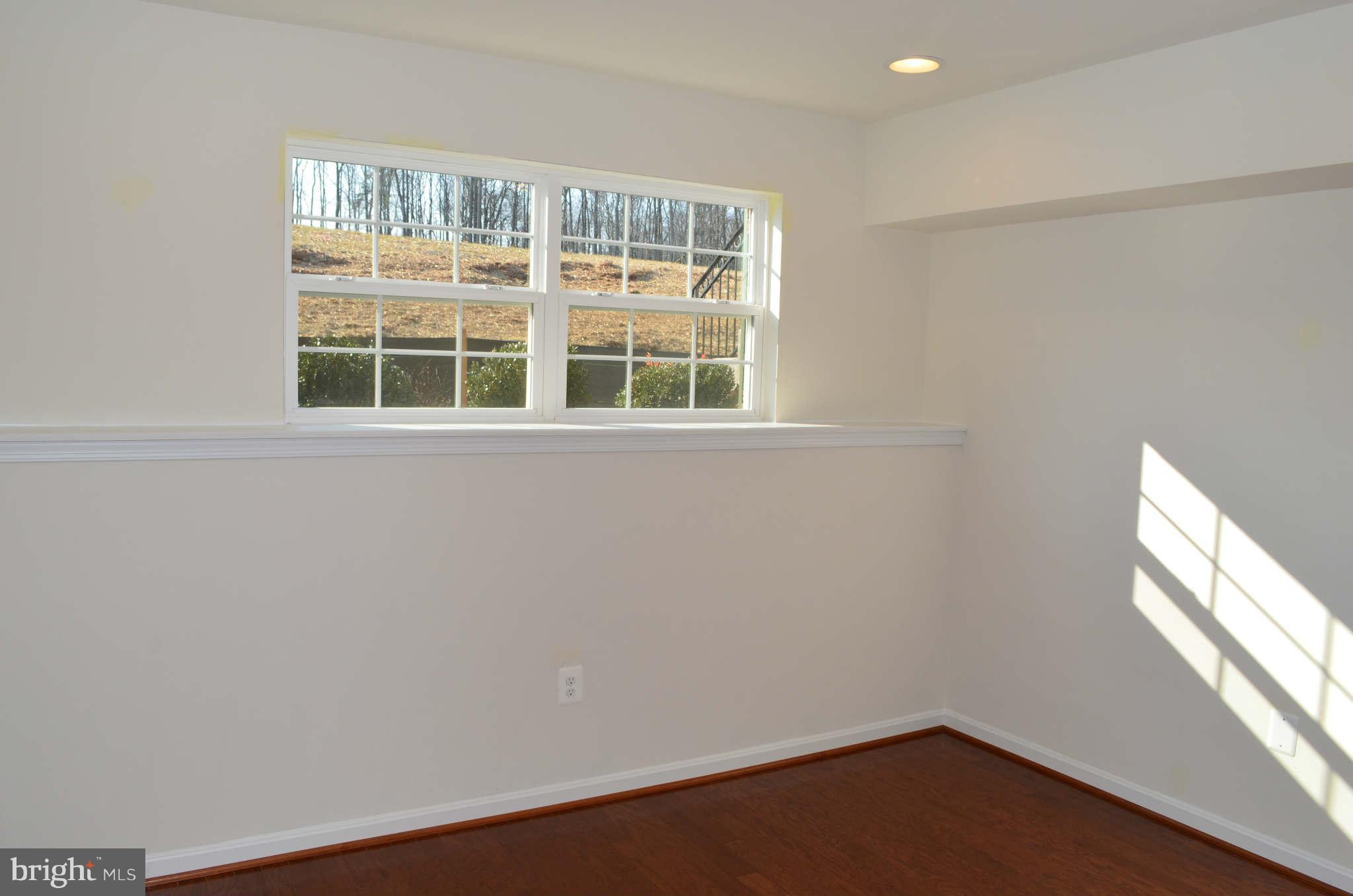 7933 Silver Oak Road Hanover, MD 21076 - Photo 12 of 30 Exterior (Front)