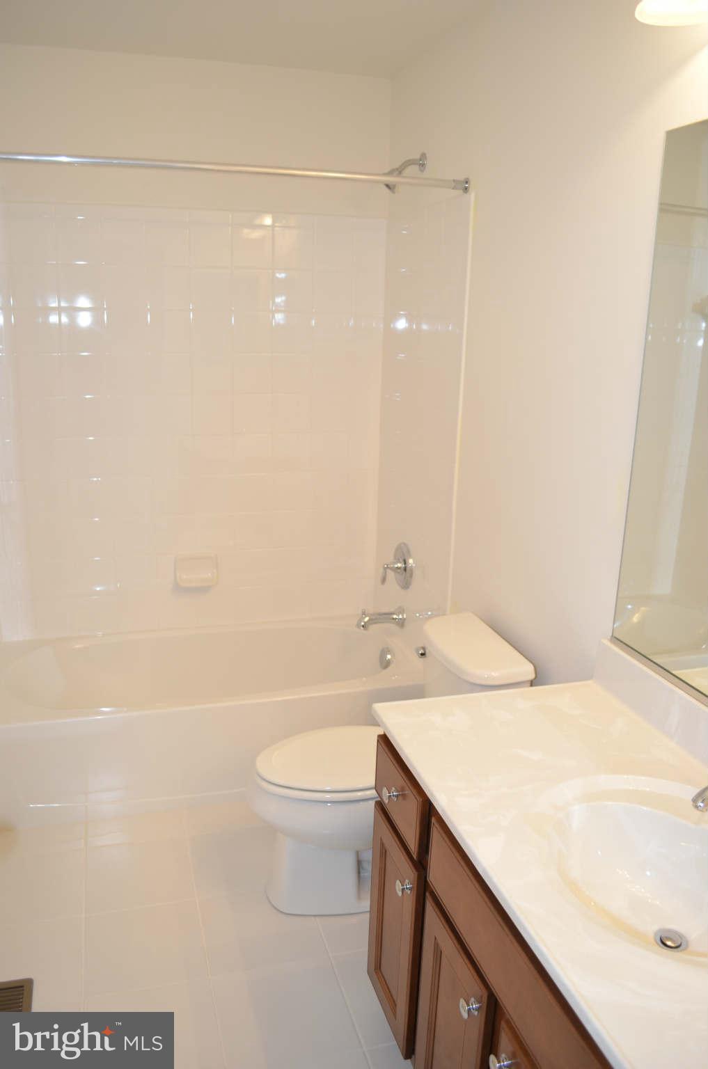 7933 Silver Oak Road Hanover, MD 21076 - Photo 16 of 30 Bath