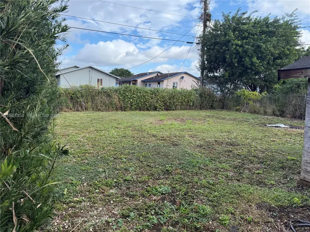 $3,300 | 756 Northwest 5th Street, Florida City, FL 33034