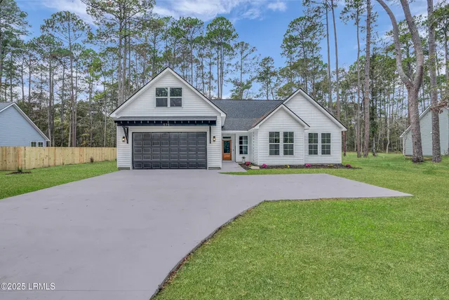 $535,000 | 575 Sams Point Road, Beaufort, SC 29907