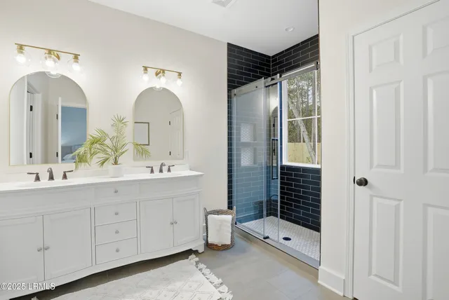 $535,000 | 575 Sams Point Road, Beaufort, SC 29907