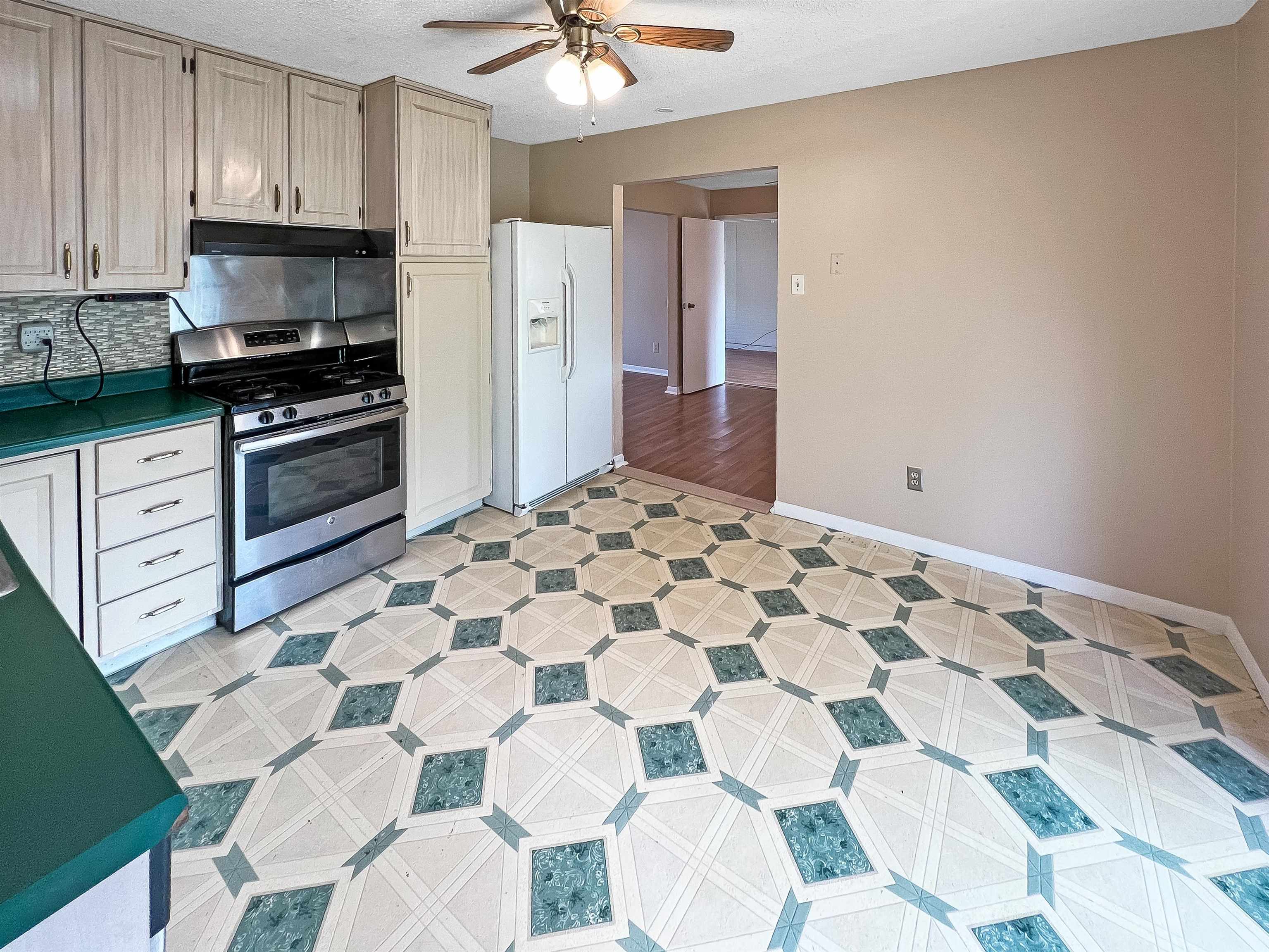 4661 Vincent Road Millington, TN 38053 - Photo 14 of 28 Gallery Image 14