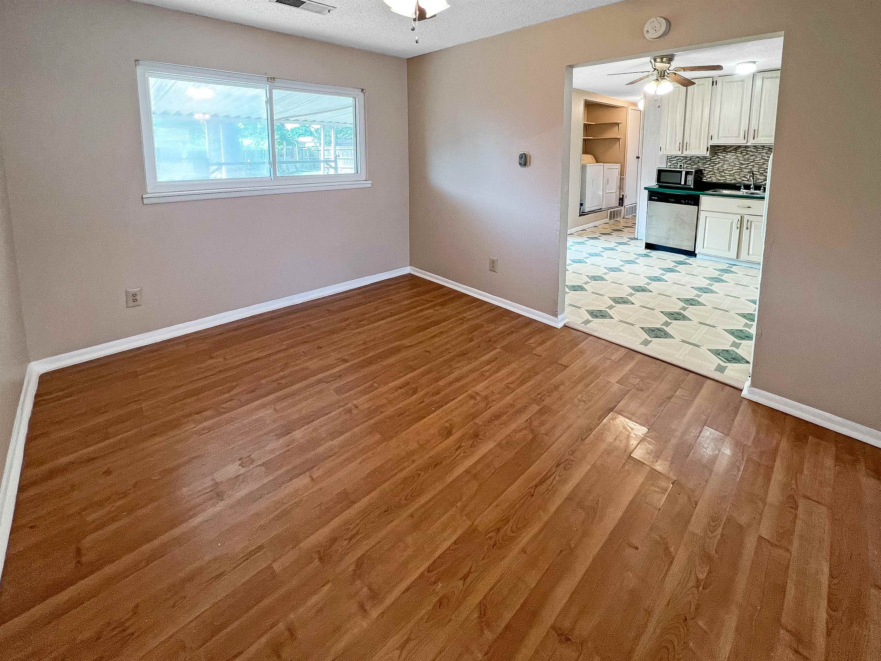 4661 Vincent Road Millington, TN 38053 - Photo 6 of 28 Gallery Image 6