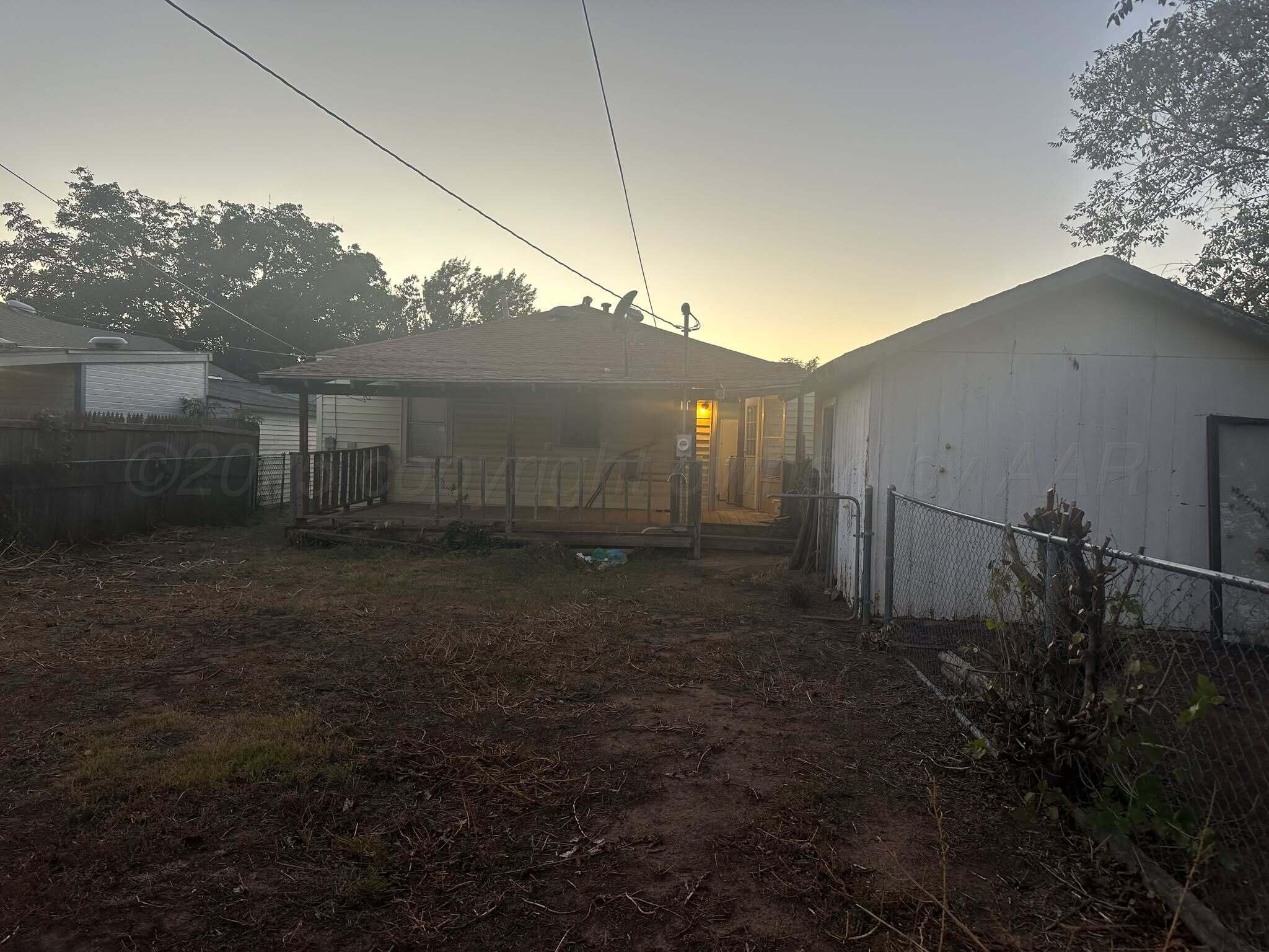 1933 South Seminole Street Amarillo, TX 79103 - Photo 7 of 7 a backyard of a house
