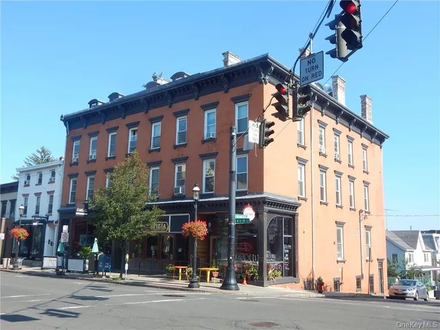 $3,200 | 5 North Washington Street, Unit 2, Tarrytown, NY 10591