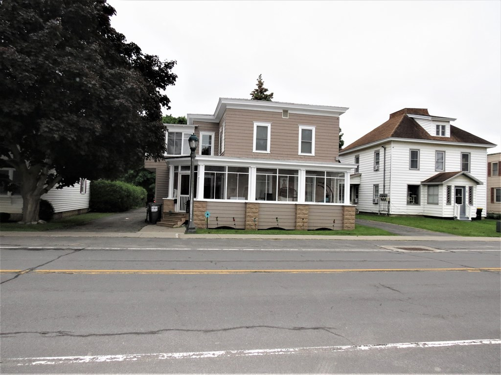 37-39 Pratt Street Rouses Point, NY 12979 - Photo 3 of 6 Gallery Image 3