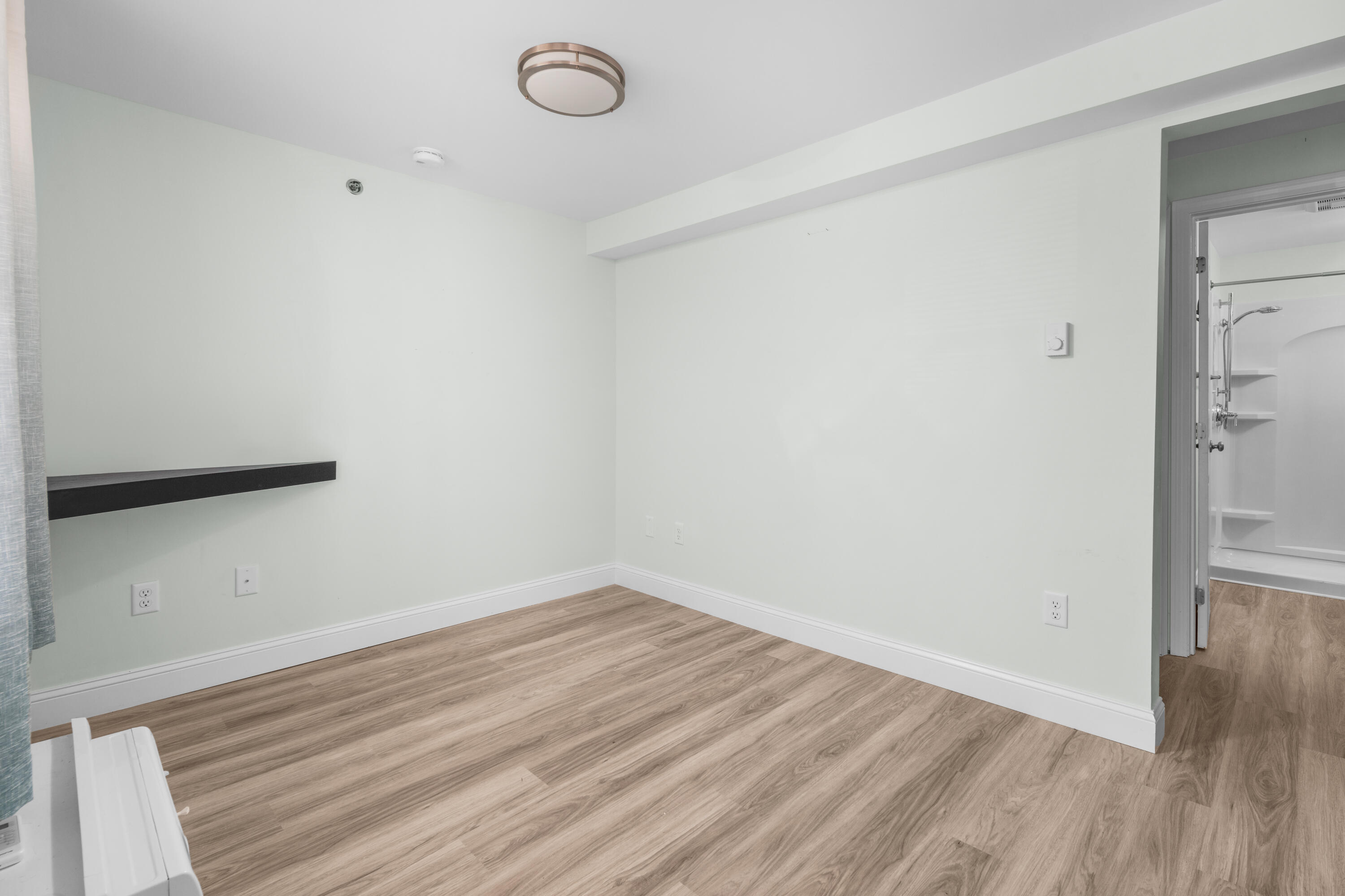 1072 Post Road, Unit 102 Wells, ME 04090 - Photo 3 of 25 Living Room-1