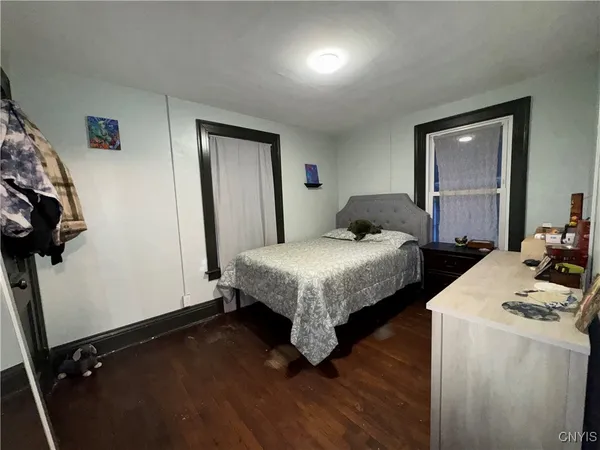 $184,900 | 802 Symonds Place, Utica, NY 13502