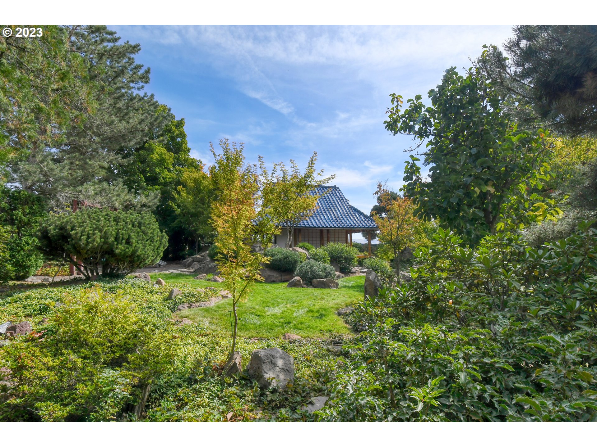 1092 Skyline Drive Pendleton, OR 97801 - Photo 41 of 47 a view of a back yard