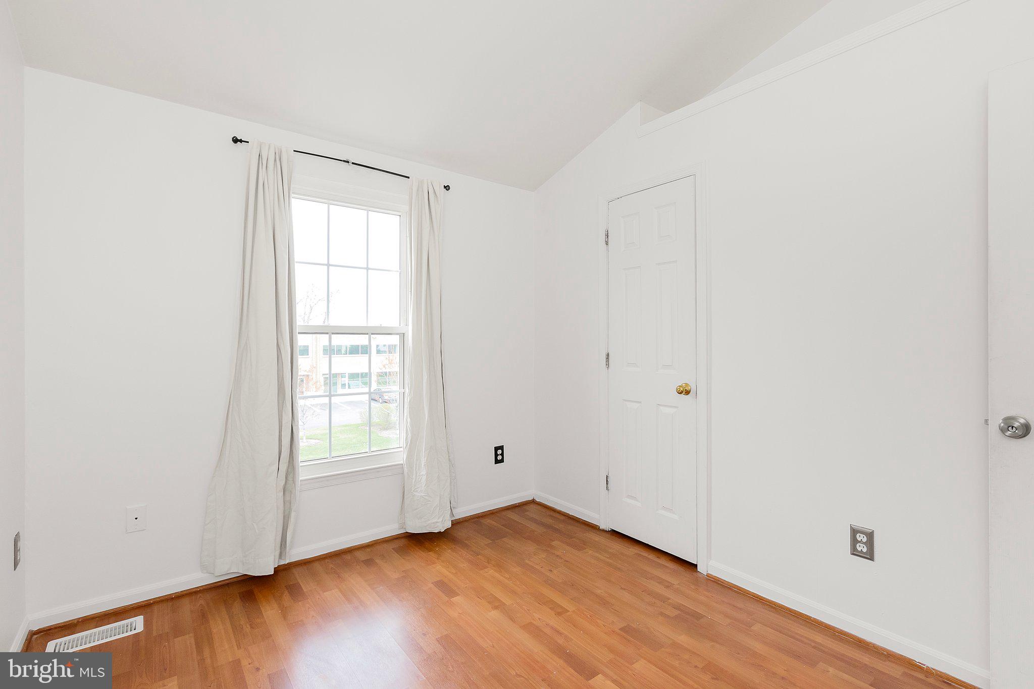 45310 Gable Square Sterling, VA 20164 - Photo 26 of 46 Bedroom 3