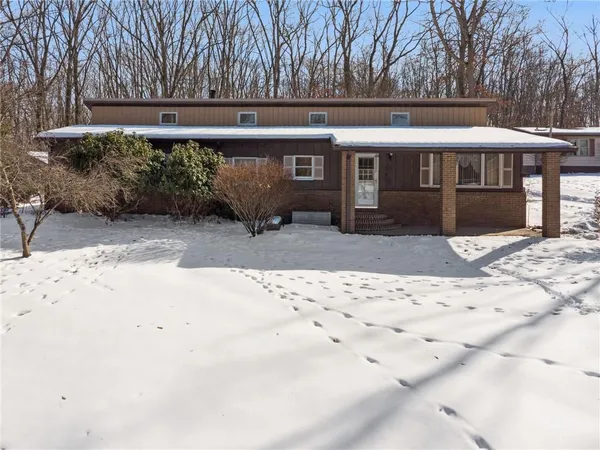 $239,900 | 2184 Whites Hill Road, Greensburg, PA 15601