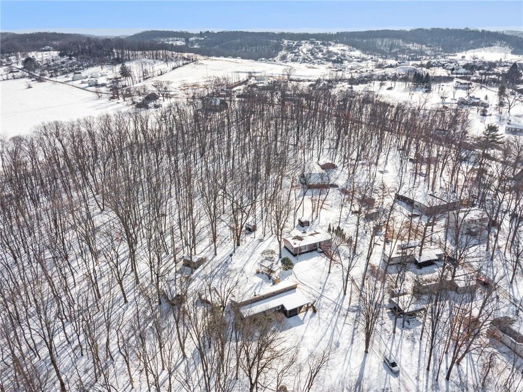 2184 Whites Hill Road Greensburg, PA 15601 - Photo 2 of 40