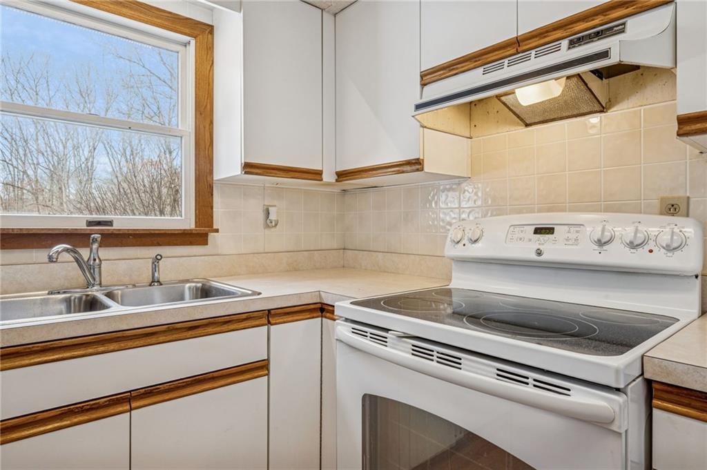 2184 Whites Hill Road Greensburg, PA 15601 - Photo 6 of 40