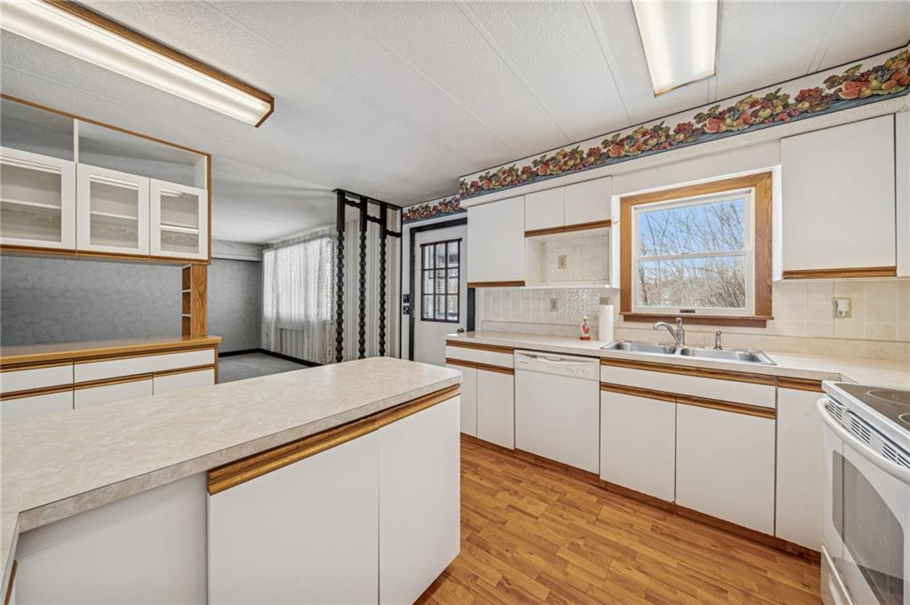 2184 Whites Hill Road Greensburg, PA 15601 - Photo 7 of 40