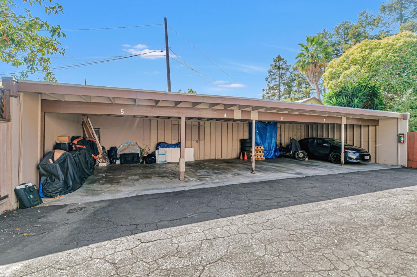 1022 Vermont Street San Jose, CA 95126 - Photo 12 of 23 a view of a house with a entertaining space