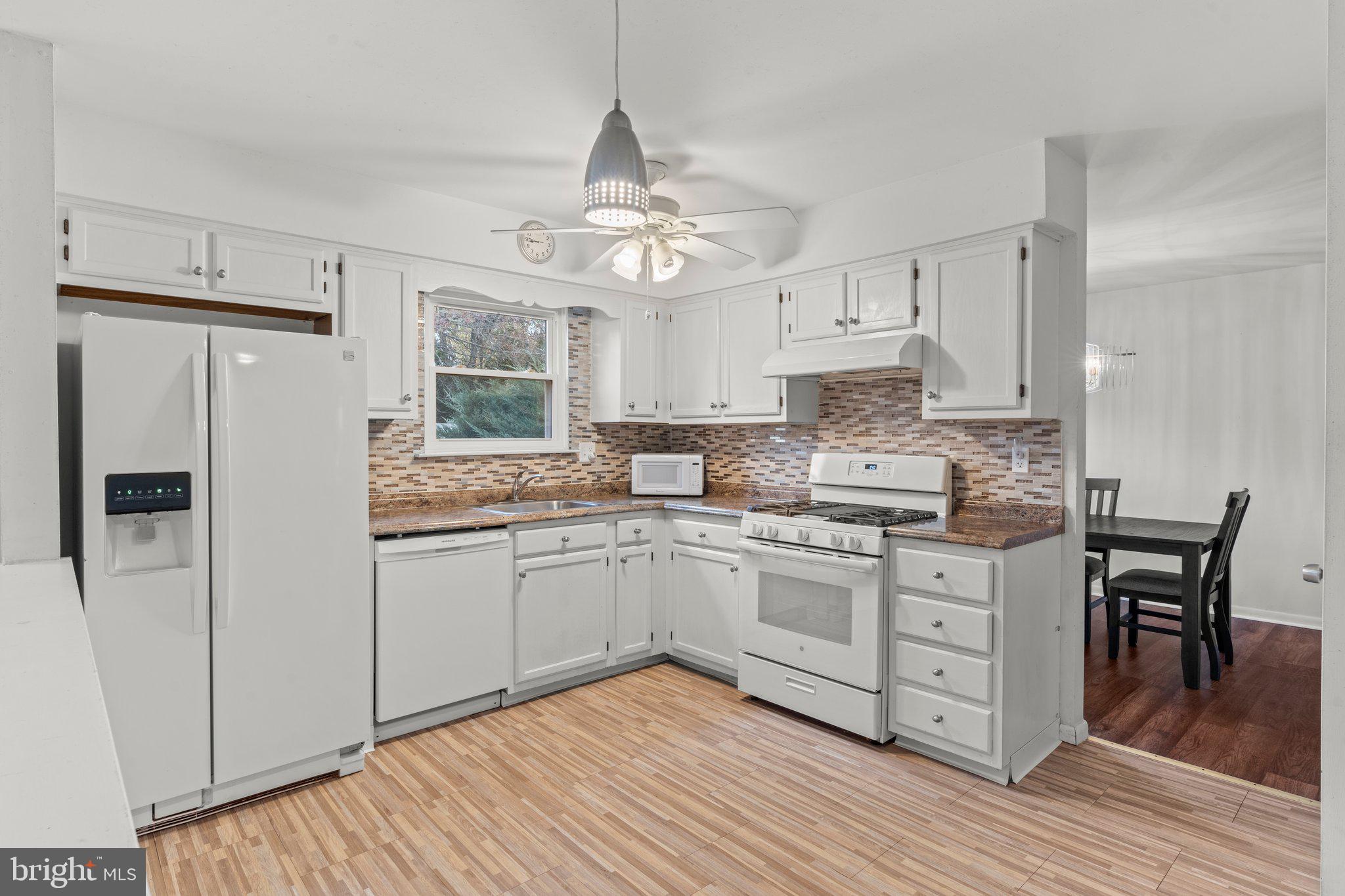 30 Christopher Road Voorhees, NJ 08043 - Photo 12 of 33