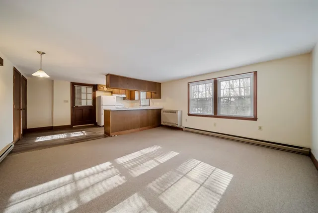 $449,000 | 212 West Main Street, Hillsborough, NH 03244