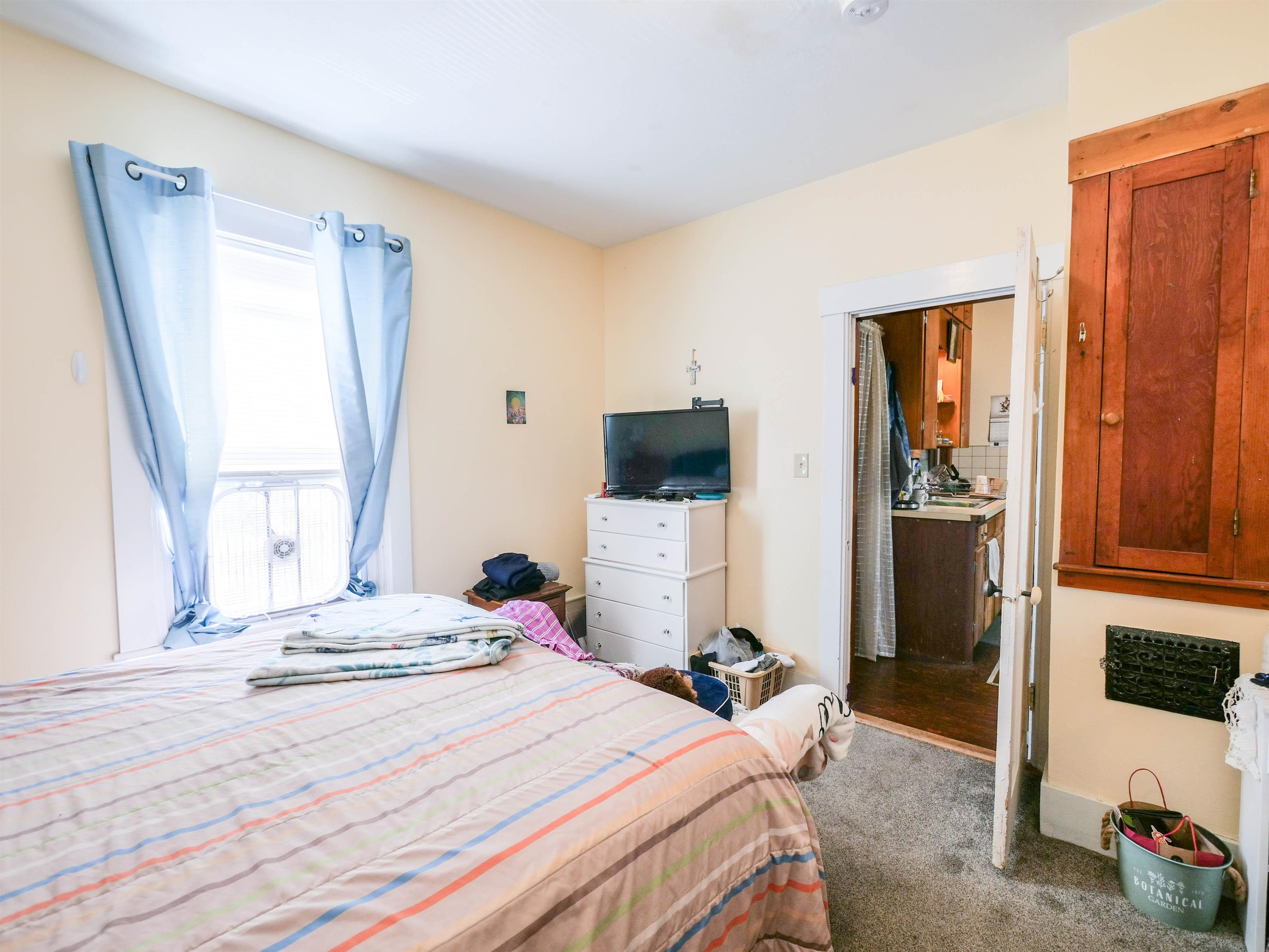 6 Tuttle Street Rockingham, VT 05101 - Photo 40 of 58