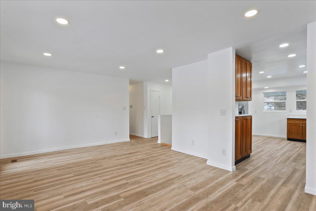 711 Cornwall Street Silver Spring, MD 20901 - Photo 9 of 29