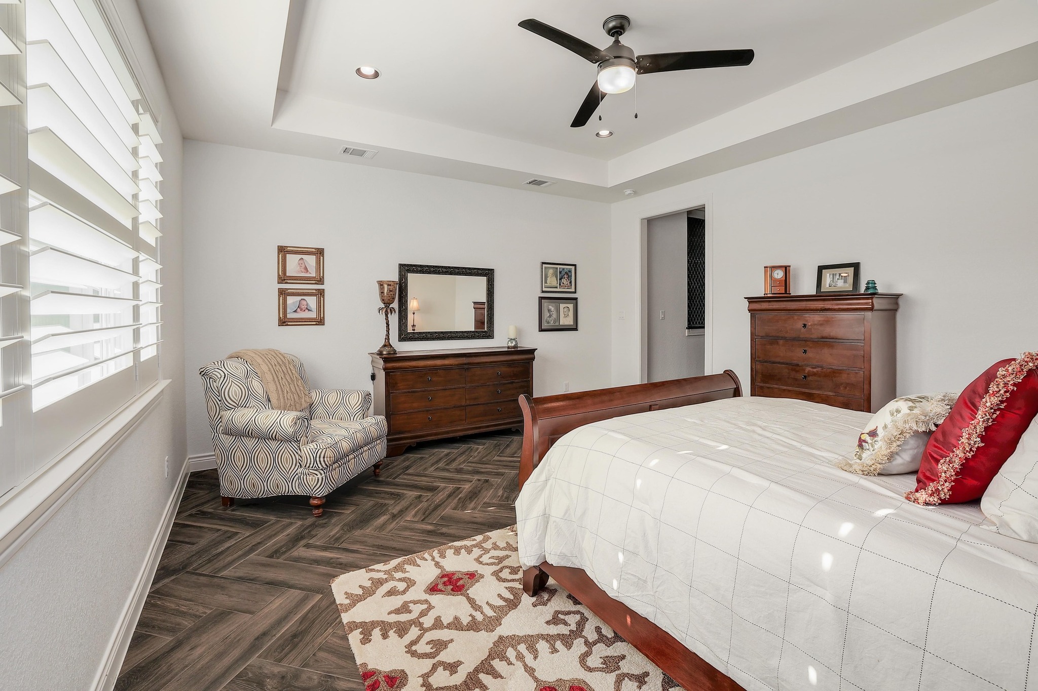 105 Graystone Lane Georgetown, TX 78633 - Photo 16 of 32 Primary Bedroom
