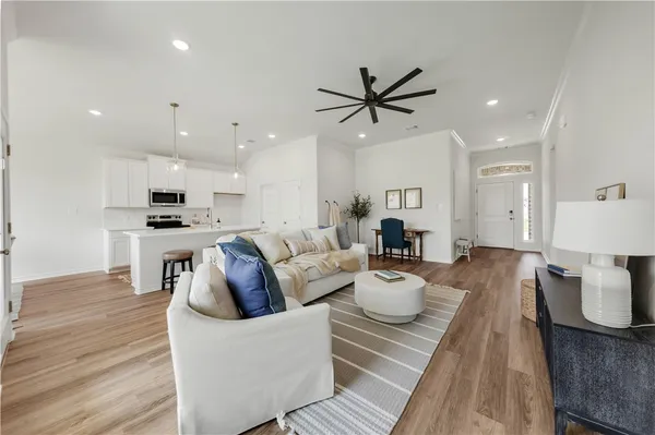 $2,500 | 3580 Pointe Du Hoc Drive, Bryan, TX 77808
