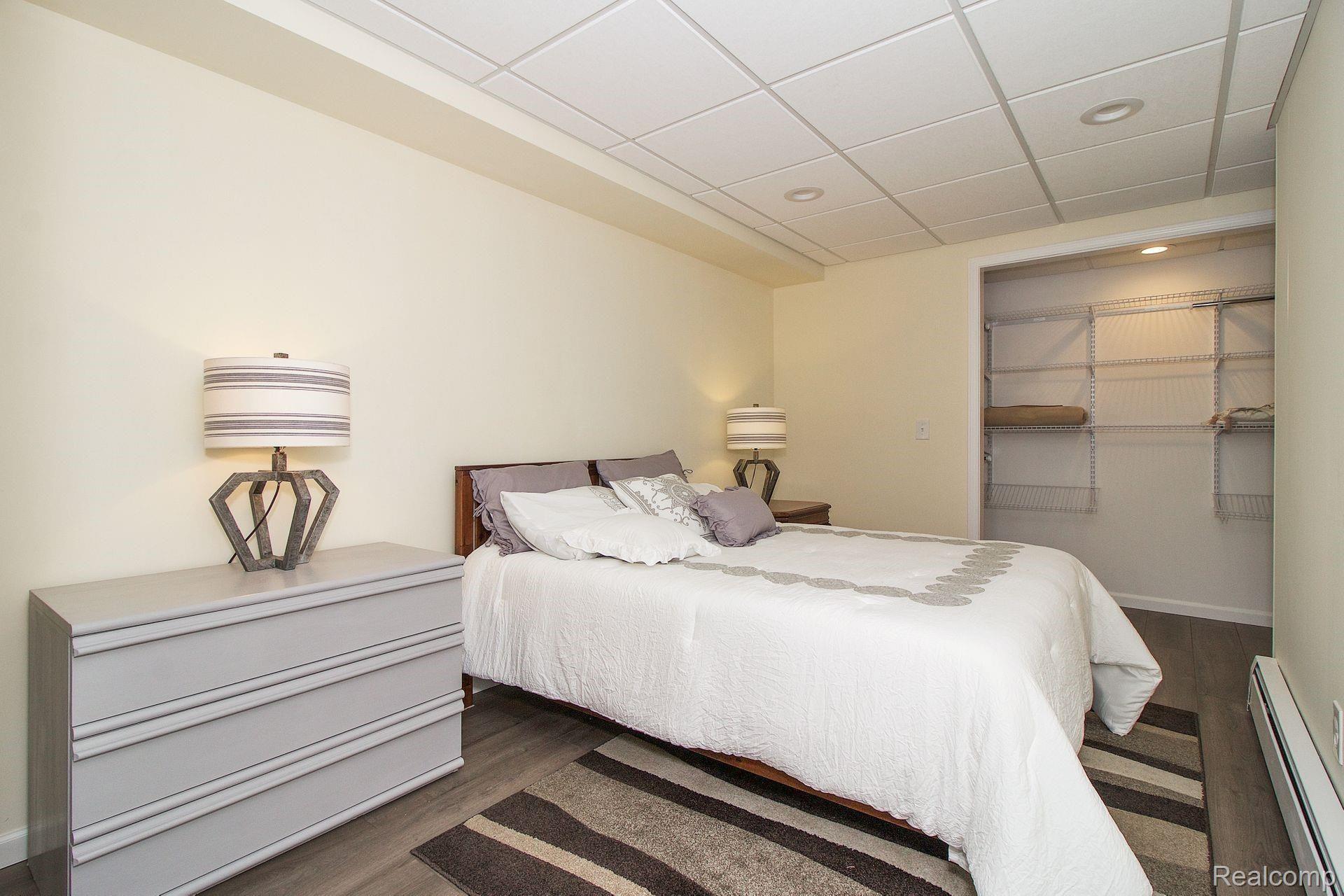 3379 East Rolston Road Fenton, MI 48430 - Photo 20 of 31 Bedroom 3