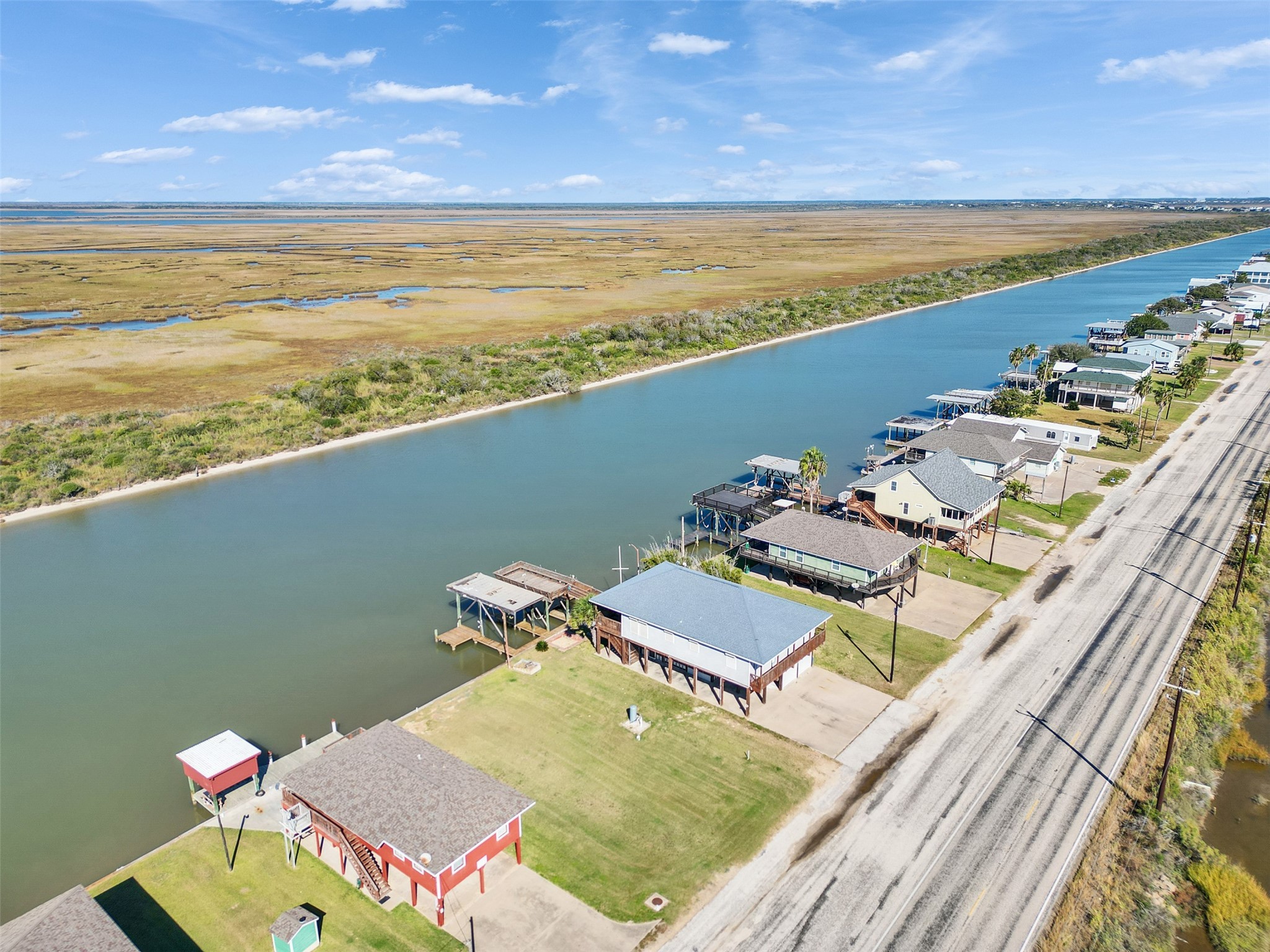 0 Fm-2031 Beach Road Matagorda, TX 77457 - Photo 4 of 16 a view of an ocean from a balcony