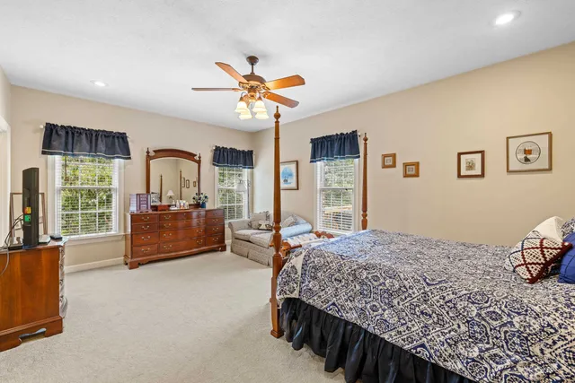 a close view of sink