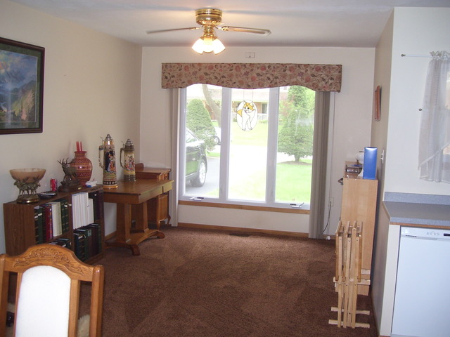 360 Ahlstrand Road Lombard, IL 60148 - Photo 12 of 21 a view of a room with gym equipment