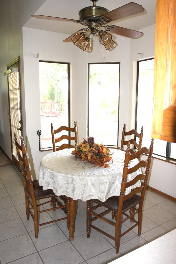 307 East Rhea Road Tempe, AZ 85284 - Photo 8 of 15 nook