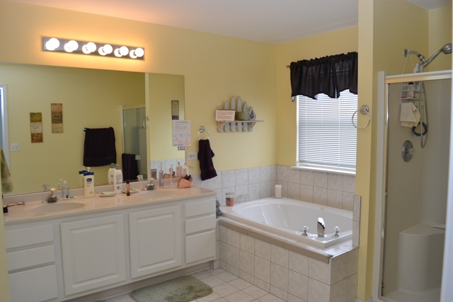 616 Glenn Ridge Crystal Lake, IL 60014 - Photo 12 of 17