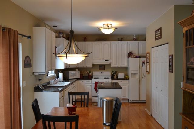 616 Glenn Ridge Crystal Lake, IL 60014 - Photo 6 of 17