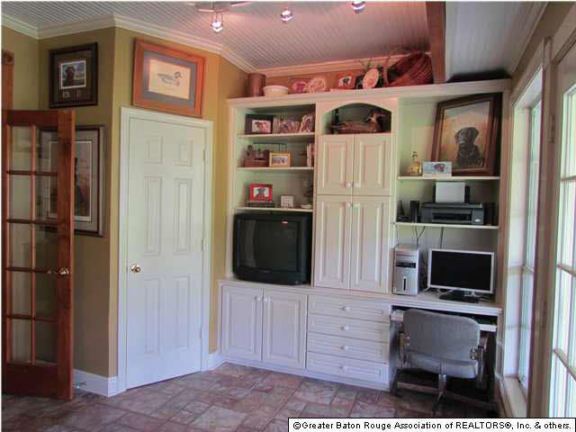 11396 Stringer Bridge Road St. Amant, LA 70774 - Photo 4 of 19 Gallery Image 4