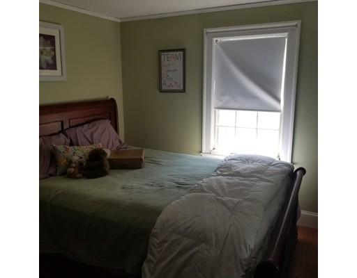 11 Philips Road Stoneham, MA 02180 - Photo 8 of 13 Gallery Image 8