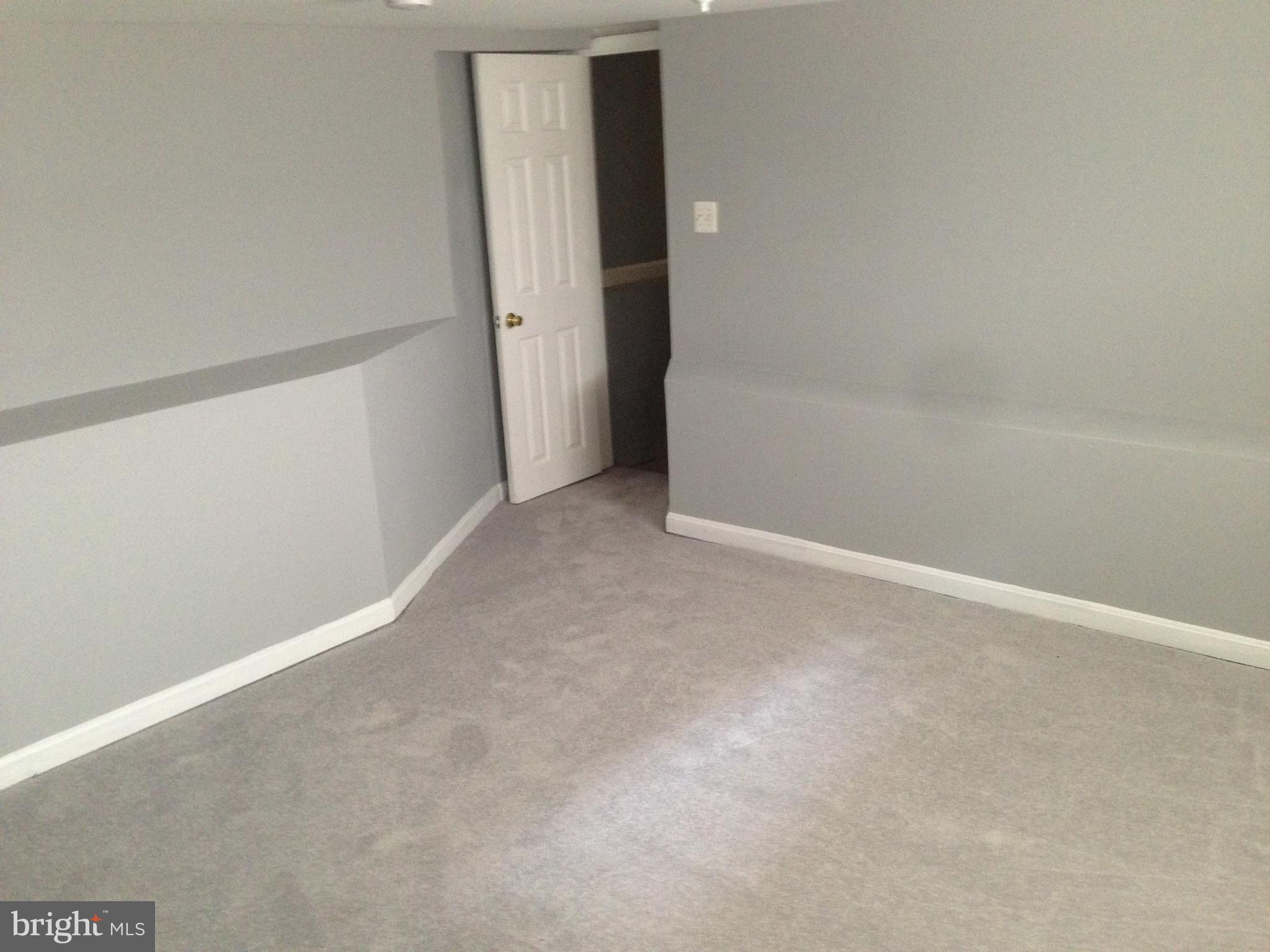 32 East Reed Avenue Alexandria, VA 22305 - Photo 2 of 13 Interior (General)