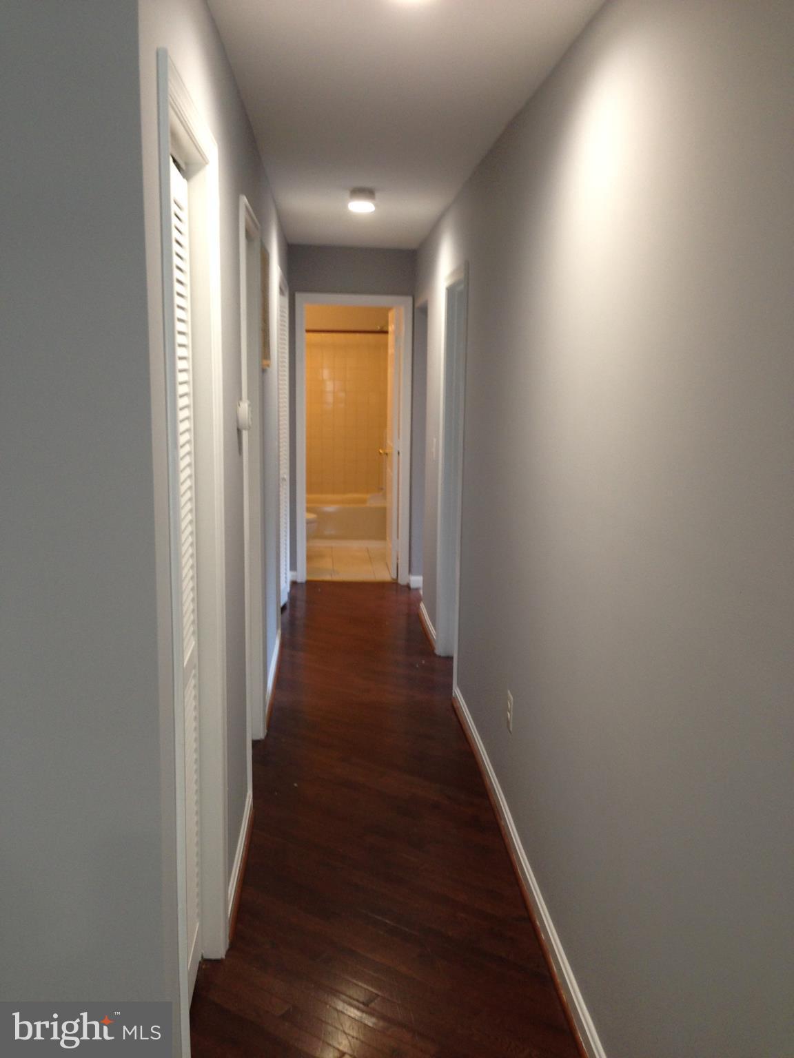 32 East Reed Avenue Alexandria, VA 22305 - Photo 6 of 13 Interior (General)