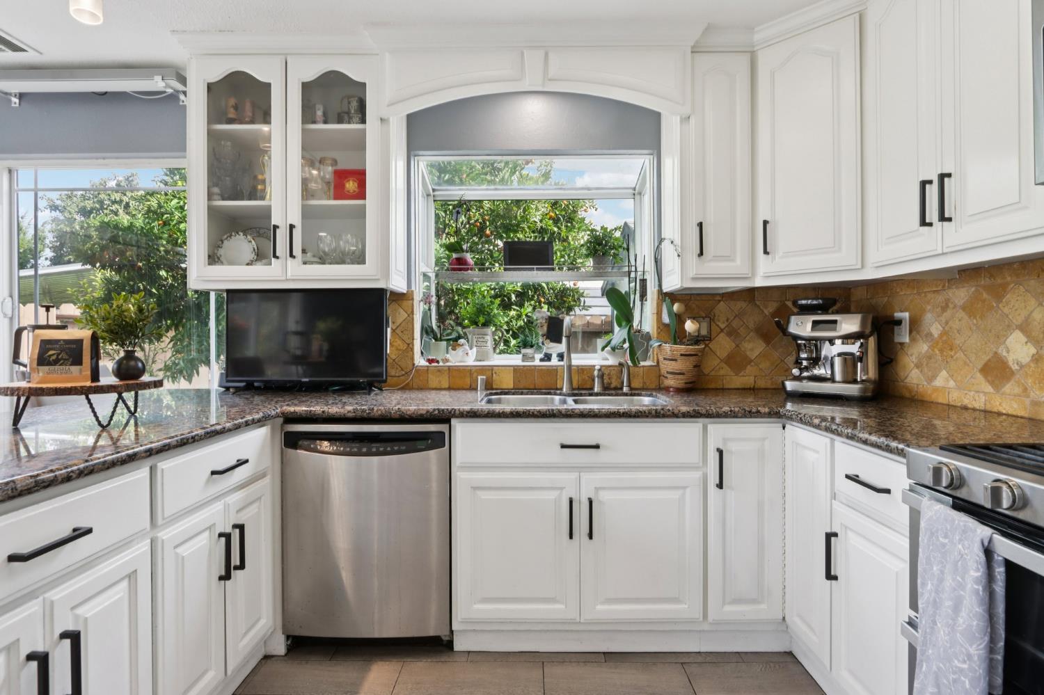 3327 Trafalgar Road Fremont, CA 94555 - Photo 16 of 43