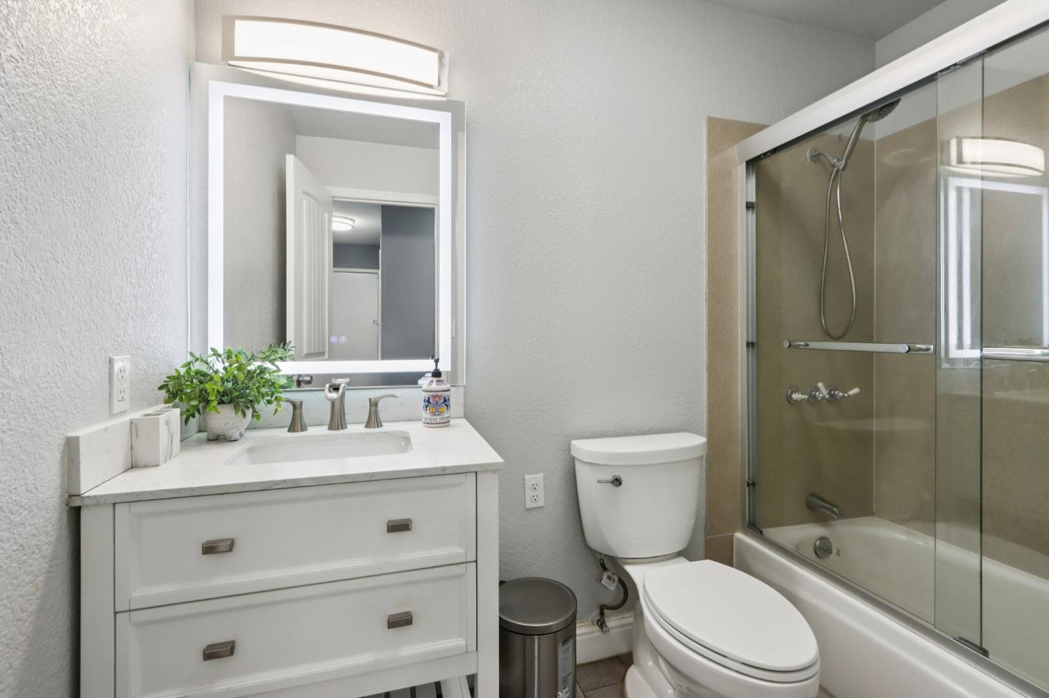 3327 Trafalgar Road Fremont, CA 94555 - Photo 18 of 43