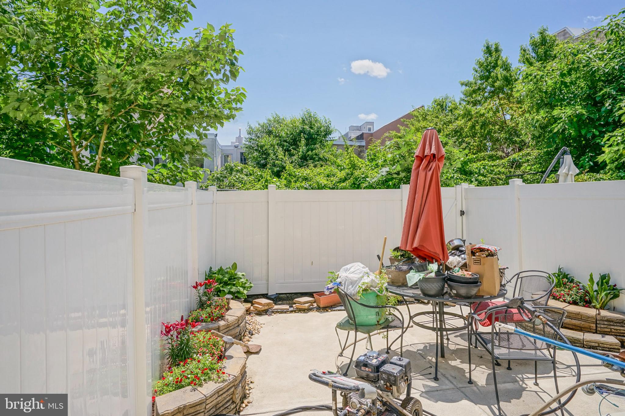 2332 Ellsworth Street Philadelphia, PA 19146 - Photo 26 of 29 a table and chairs in the garden