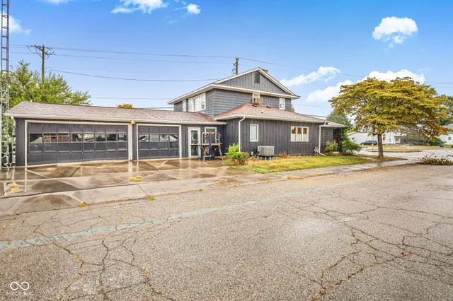 $219,999 | 903 West 3rd Street, Rushville, IN 46173