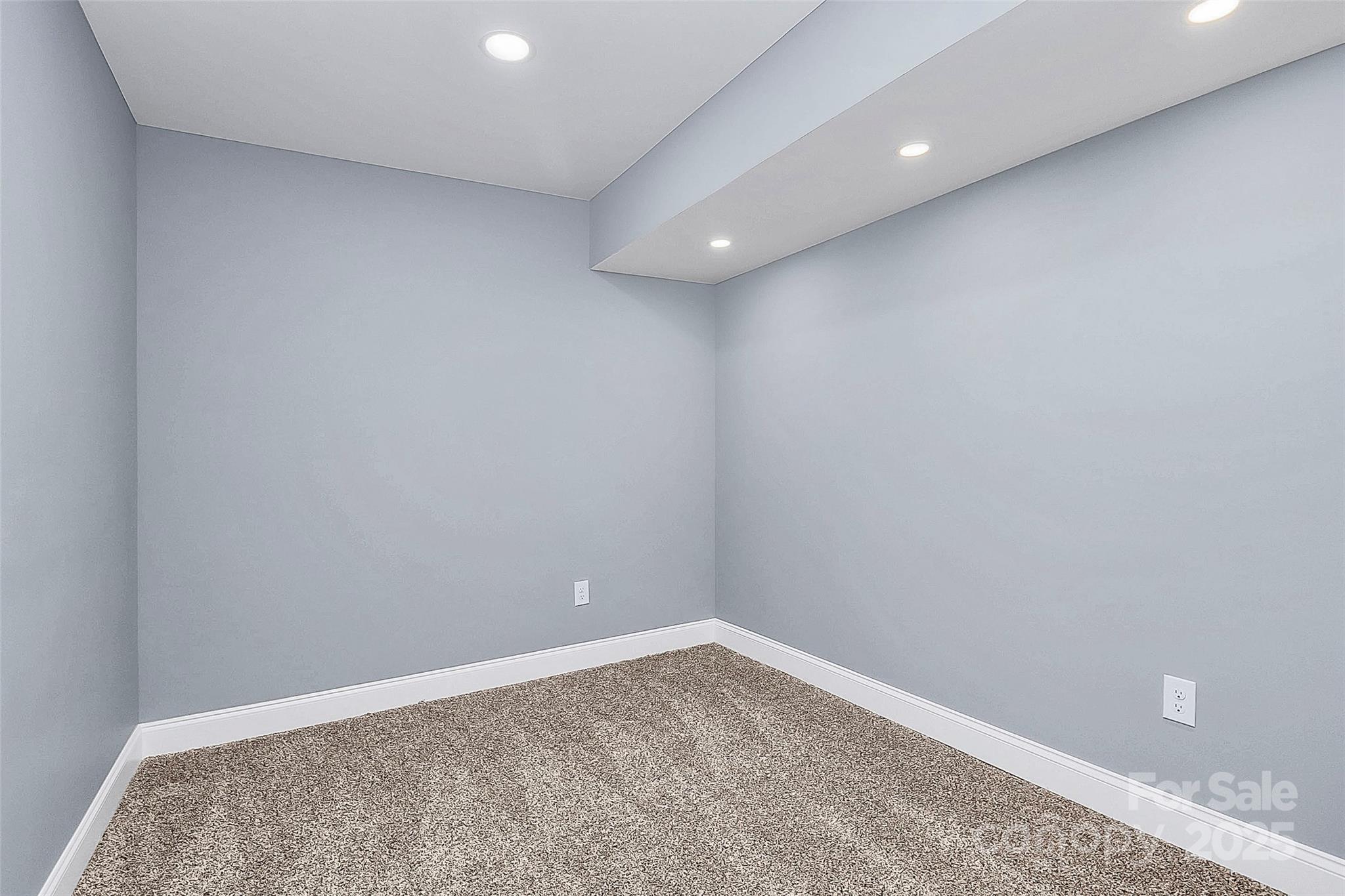 6519 Pargo Road Charlotte, NC 28216 - Photo 5 of 37 a view of an empty room