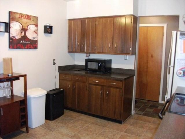1629 Mayflower Road Fort Wayne, IN 46819 - Photo 8 of 24