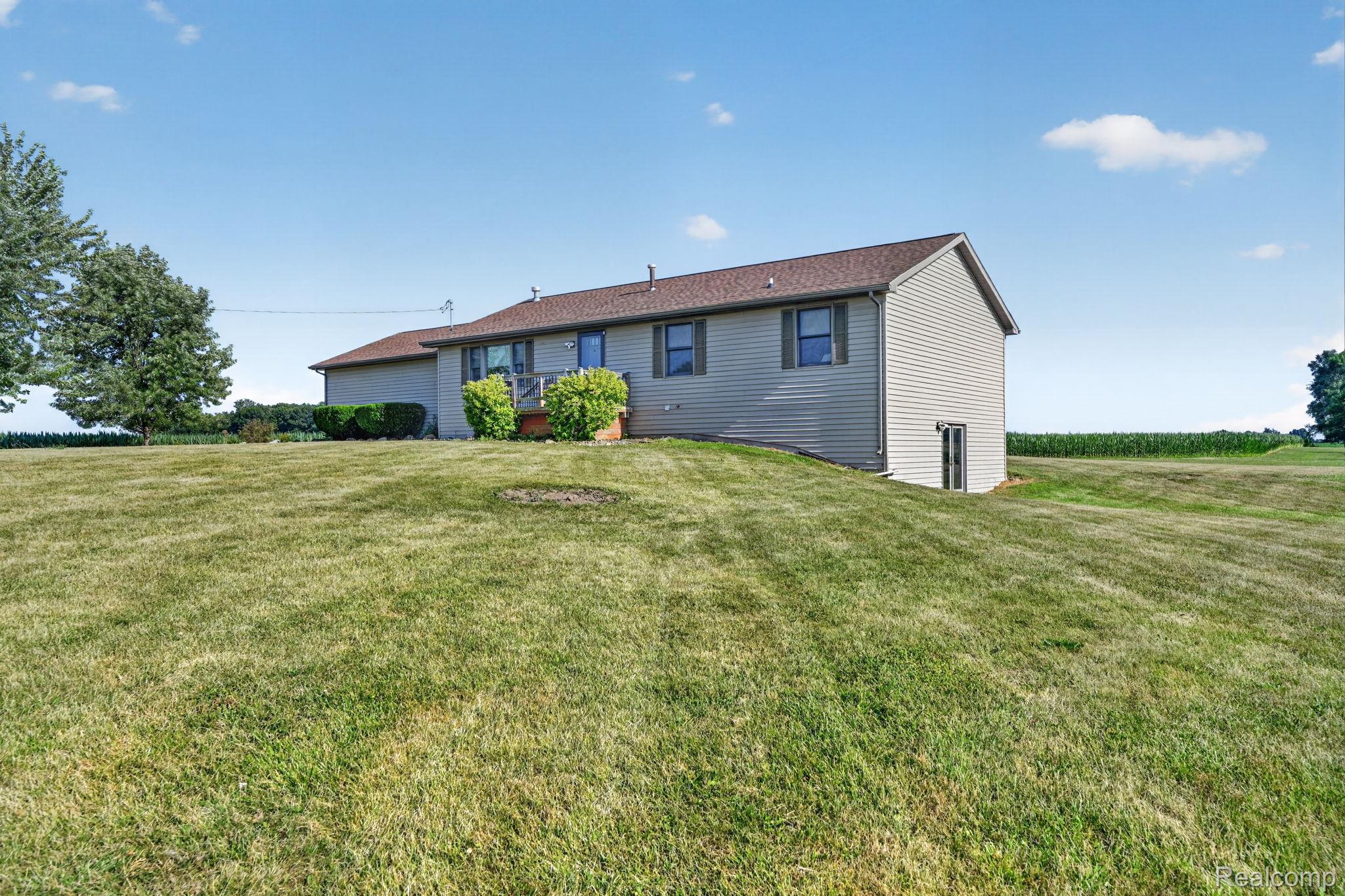 9889 Ditch Road Chesaning, MI 48616 - Photo 8 of 71 8-web-or-mls-DSC_8969.jpg