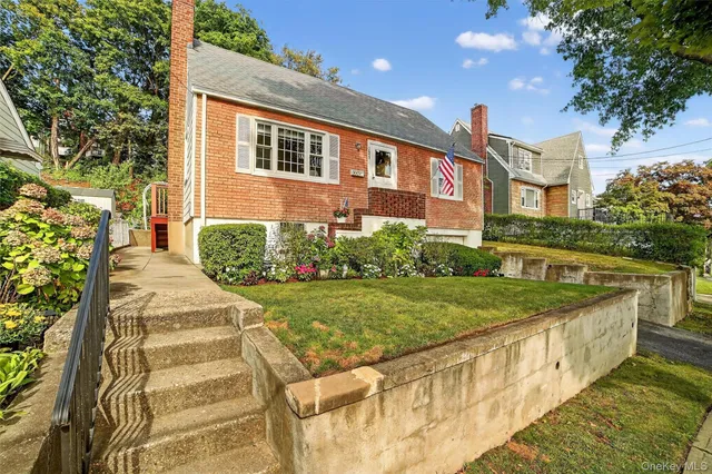 $624,000 | 331 Sommerville Place, Yonkers, NY 10703