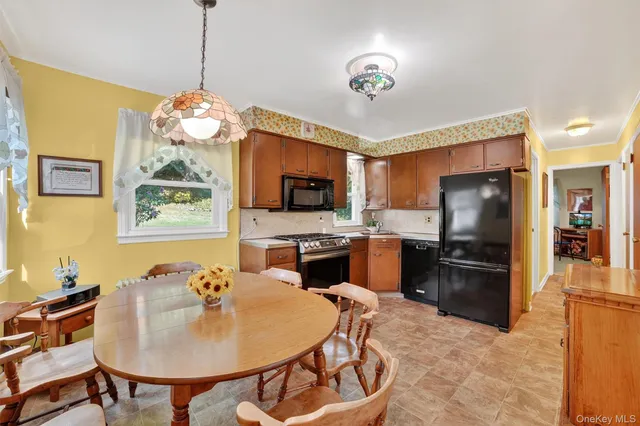 $624,000 | 331 Sommerville Place, Yonkers, NY 10703