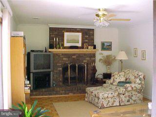 21 Azalea Way Hamilton, NJ 08690 - Photo 6 of 6