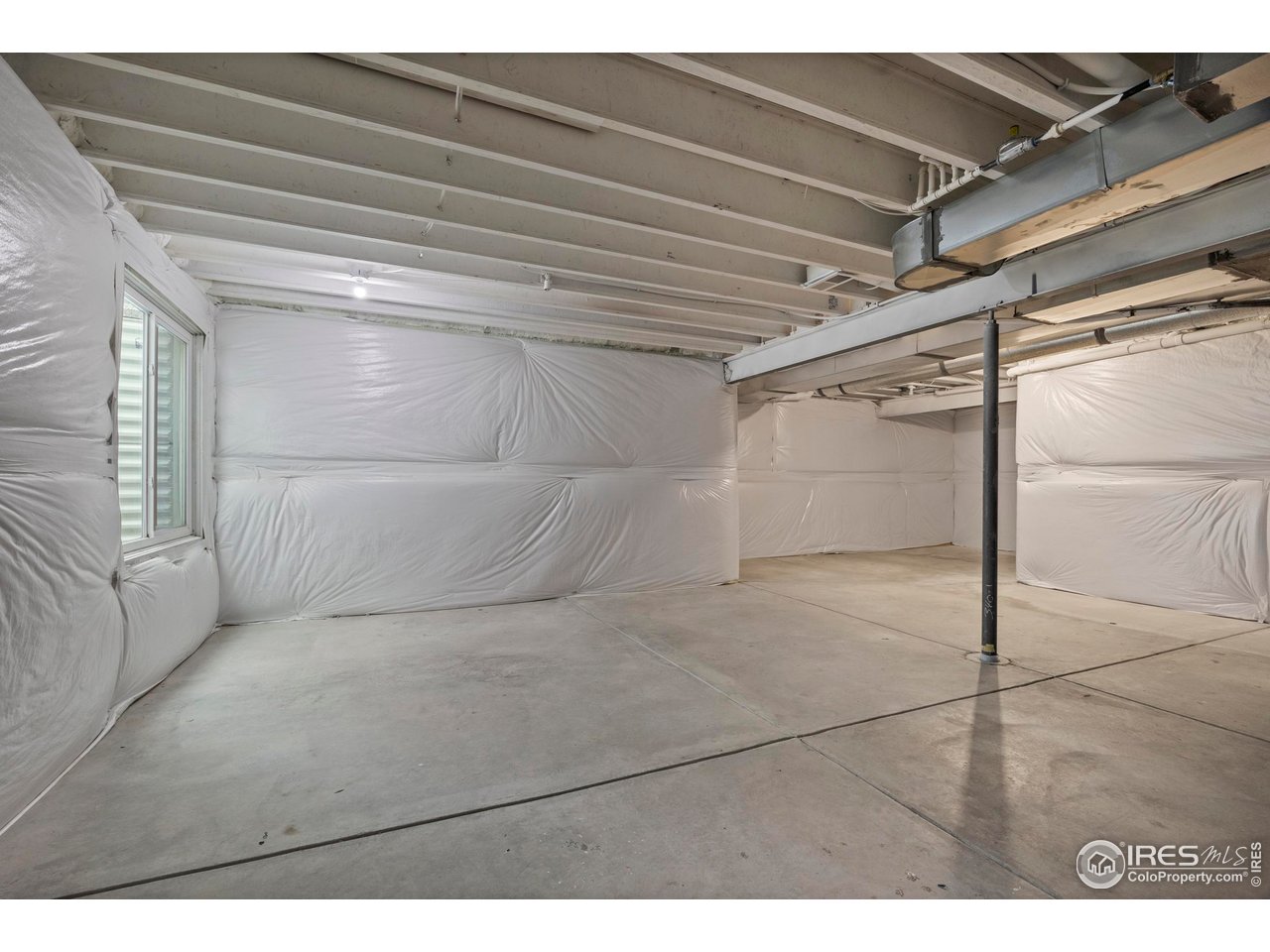 5070 Kidd Street Timnath, CO 80547 - Photo 31 of 42 a view of a garage